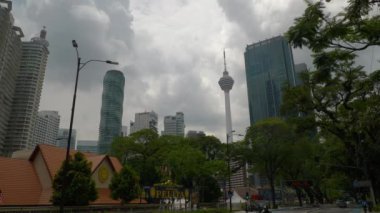 kuala lumpur Klcc park balina gölet şehir Panoraması 4 k zaman sukut malaisia