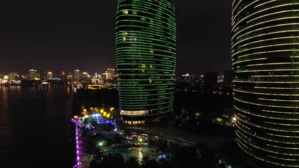 Sanya Çin Ekim 2018 Gece Işıklı Sanya Ünlü Otel Kompleksi — Stok video