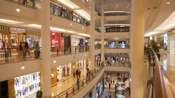 马来西亚吉隆坡 2018年1月 马来西亚 吉隆坡市中心著名购物中心主厅 全景4K Kuala Lumpur — 图库视频影像