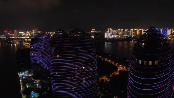 Sanya China Outubro 2018 Noite Iluminada Sanya Famoso Hotel Complexo — Vídeo de Stock