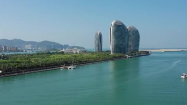 Sanya, Hainan - 30 Eylül 2018: Sanya ünlü Adası binalar hava panorama 4k 30 Eylül 2018 yaklaşık sanya, hainan, Çin. 