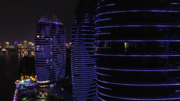 Σανγιά Κίνα Οκτώβριος 2018 Νύχτα Φωτισμένη Sanya Διάσημο Ξενοδοχείο Συγκρότημα — Αρχείο Βίντεο