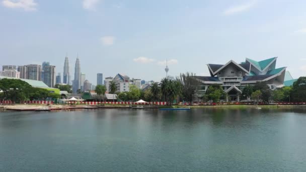 马来西亚吉隆坡 2018年9月25日 阳光明媚的考拉隆重的市中心空中全景时间大约4K次 2018年9月25日 马来西亚考拉隆重 马来西亚人 — 图库视频影像