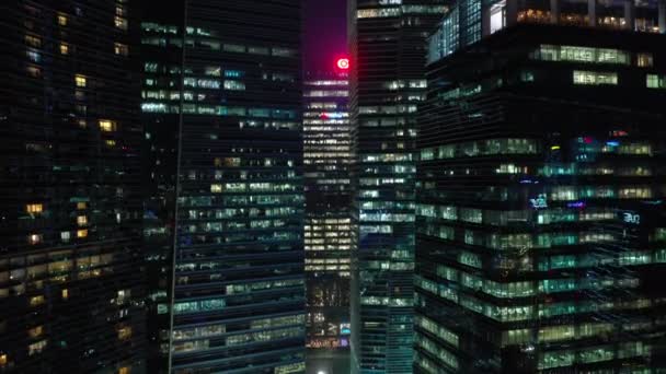 Singapur Noche Aérea Iluminado Vertical Paisaje Urbano Panorama Material Archivo — Vídeos de Stock