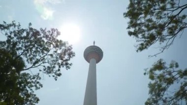 kuala lumpur Klcc park balina gölet şehir Panoraması 4 k zaman sukut malaisia