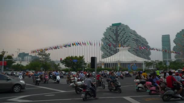 Sanya China Octubre 2018 Día Soleado Sanya Ciudad Tráfico Calle — Vídeo de stock