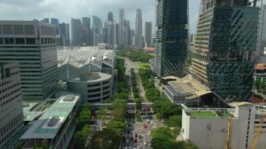 Singapur, Singapur - Mayıs 2019: Marina Körfezi'nde Singapur şehir merkezinde panoramik gündüz görüntüleri görünümü