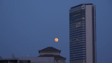 Kuala Lumpur, Malezya-Haziran 25 2018: Kuala Lumpur şehir aydınlık hava Panoraması gece 4k yaklaşık Haziran 25 2018 Kuala Lumpur, Malaysia. r, Malezya.