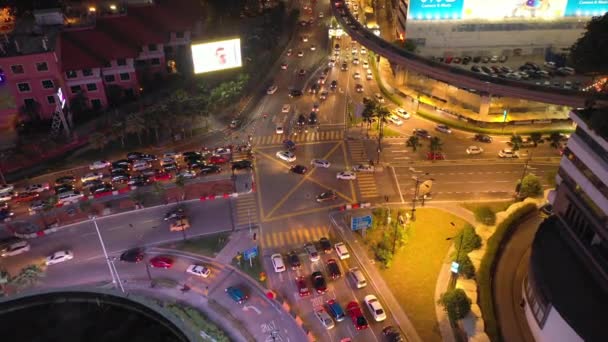 Volo Notturno Traffico Urbano Illuminato Singapore Panoramica Aerea Metraggio — Video Stock