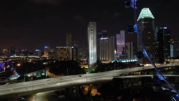 Baía de Marina de Singapura com roda gigante — Vídeo de Stock