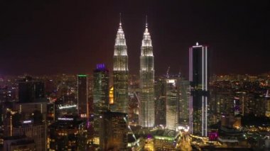 Kuala Lumpur, Malezya-Haziran 25 2018: Kuala Lumpur şehir aydınlık hava Panoraması gece 4k yaklaşık Haziran 25 2018 Kuala Lumpur, Malaysia. r, Malezya.