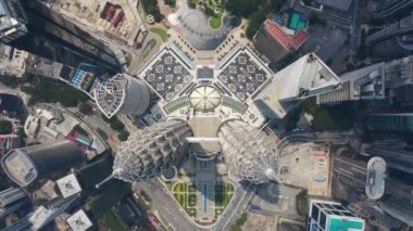 Singapur şehir trafiği hava Panorama 4k görüntüleri üzerinde gün zaman uçuş