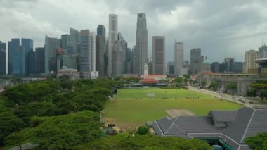 Singapur - 4 Şubat 2019: Gündüz vakti Singapur City Havacılık Panorama 4k dolaylarında 4 Şubat 2019.