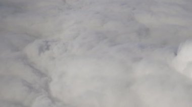 Hong Kong 'un üstündeki inanılmaz uçak görüntüleri.