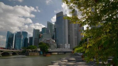 Singapur - 4 Şubat 2019: gündüz singapur şehir marina bay trafik hava panorama 4k circa 4 Şubat 2019 singapur.