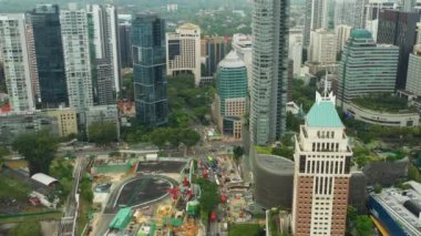 Singapur şehir havadan panorama 4k görüntüleri üzerinde gündüz uçuş