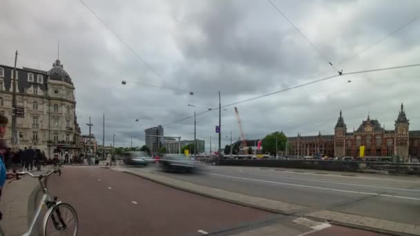 Amsterdam Stadt Bewölkt Tag Bahnhof Verkehr Straße Panorama Zeitraffer Niederlande — Stockvideo