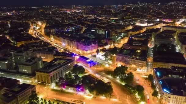 Vienna Centro Ciudad Noche Calles Tráfico Iluminado Panorama Aéreo Timelapse — Vídeos de Stock