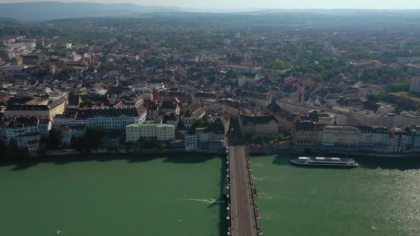 Zomerdag Vlucht Boven Basel City River Traffic Bridge Antenne Panorama — Stockvideo
