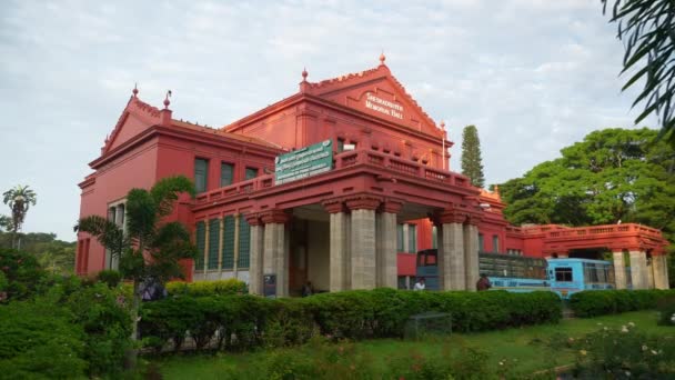 Bangalore City Famous State Library Building Traffic Street Panorama India — ストック動画