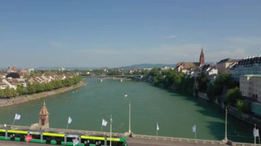 basel city nehir hava panorama 4k İsviçre üzerinde yaz günü uçuş