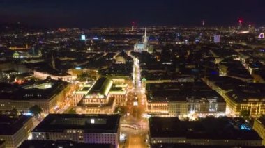 viyana şehir merkezi gece aydınlatılmış hava panorama 4k timelapse avusturya