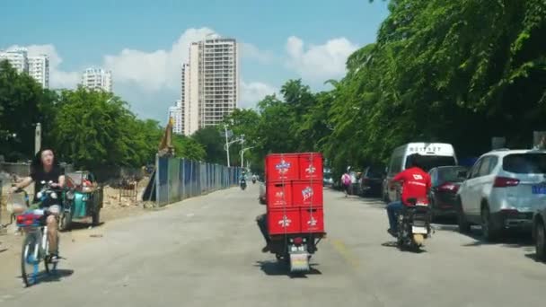 Sanya China Octubre 2018 Día Soleado Sanya Ciudad Tráfico Calle — Vídeo de stock