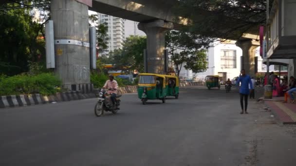 Día Tiempo Bangalore Ciudad Tráfico Calle Antena Panorama India — Vídeo de stock