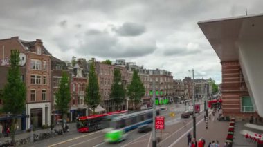 amsterdam şehir bulutlu gün trafik sokak çatı panorama 4k timelapse hollanda