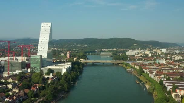 Zomerdag Vlucht Boven Basel City River Traffic Bridge Antenne Panorama — Stockvideo