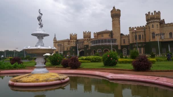 Día Soleado Famoso Bangalore Palacio Jardín Panorama India — Vídeos de Stock