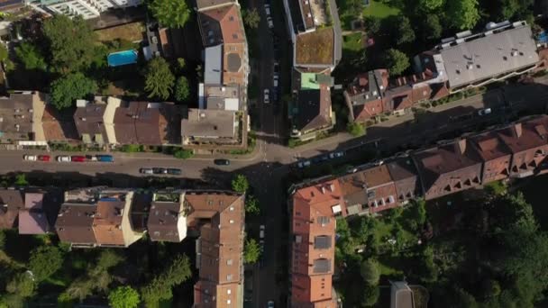 Zomerdag Vlucht Boven Basel City Traffic Straten Aerial Topdown Panorama — Stockvideo