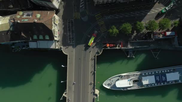 Летний День Полет Над Базель Сити Речной Мост Воздушный Нисходящий — стоковое видео