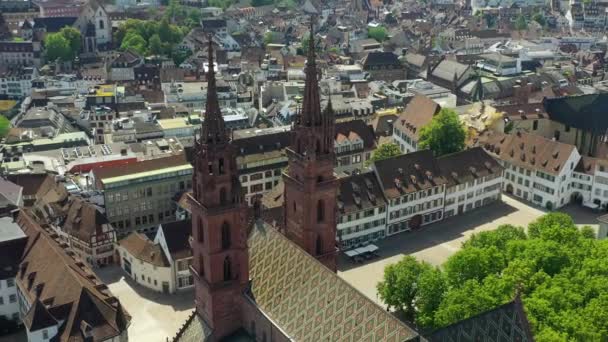 Basel Şehir Katedral Meydanı Üzerinde Yaz Günü Uçuş Hava Panorama — Stok video