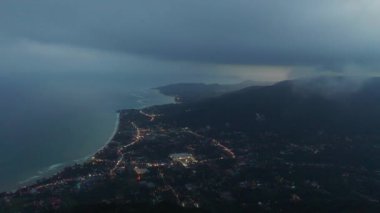 Akdeniz Kıyısı Manzarası