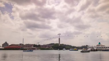 SINGAPORE - ŞUBAT 4. 2019: GÜN Singapur Şehir Marinası Havaalanı Panorama 4k dolaylarında 4 Şubat 2019 Singapur.
