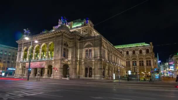 Viena Ciudad Noche Iluminado Ópera Casa Día Soleado Ribera Tráfico — Vídeo de stock
