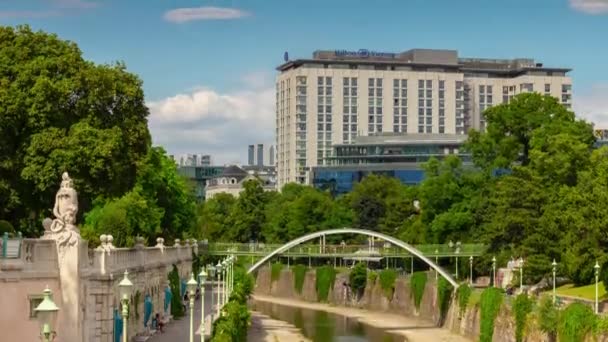 Viena Ciudad Día Tiempo Parque Central Canal Puente Panorama Timelapse — Vídeo de stock