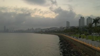 Makao - 2 Şubat 2019: macau cityscape downtown riverside havadan panorama 4k circa 2 Şubat 2019 macau, çin.