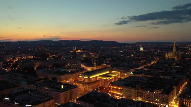 Vienna Cityscape Twilight Висвітлює Центральні Вуличні Повітряні Панорами Austria — стокове відео