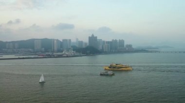 Macau Şehri Bulutlu Gün Hava Sahil Panorama 4K Çin porseleni