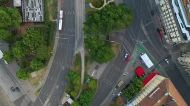 Viyana şehir manzarası gündüz vakti merkez trafik caddeleri hava manzarası 4k austria