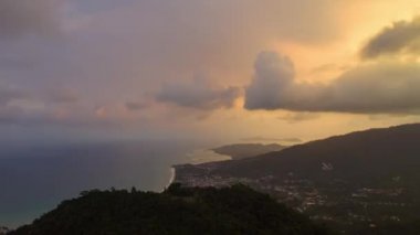 Akdeniz Kıyısı Manzarası