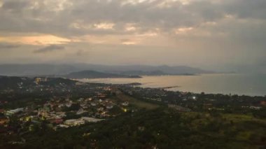 Akdeniz Kıyısı Manzarası