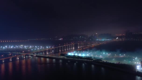 Macau Iluminado Cidade Nublado Noite Aérea Beira Mar Panorama China — Vídeo de Stock