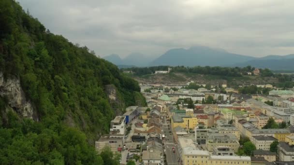 Ciudad Salzburgo Soleado Noche Distrito Central Flores Panorama Austria — Vídeo de stock