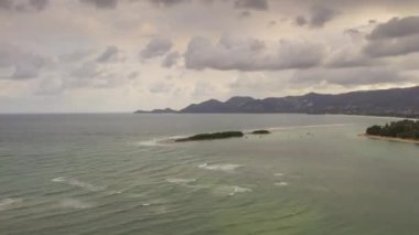 Akdeniz Kıyısı Manzarası