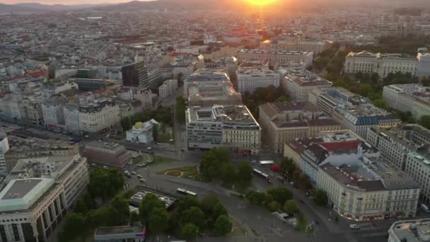 ウィーンの街並み昼時間中央交通路空中パノラマ4Kオーストリア — ストック動画