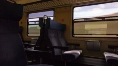 Basel 'e tren yolculuğu. Pencere pov panorama 4k görüntü
