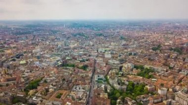 4k Timelapse Gündüz vakti Milan şehir manzarası görüntüsü, İtalya